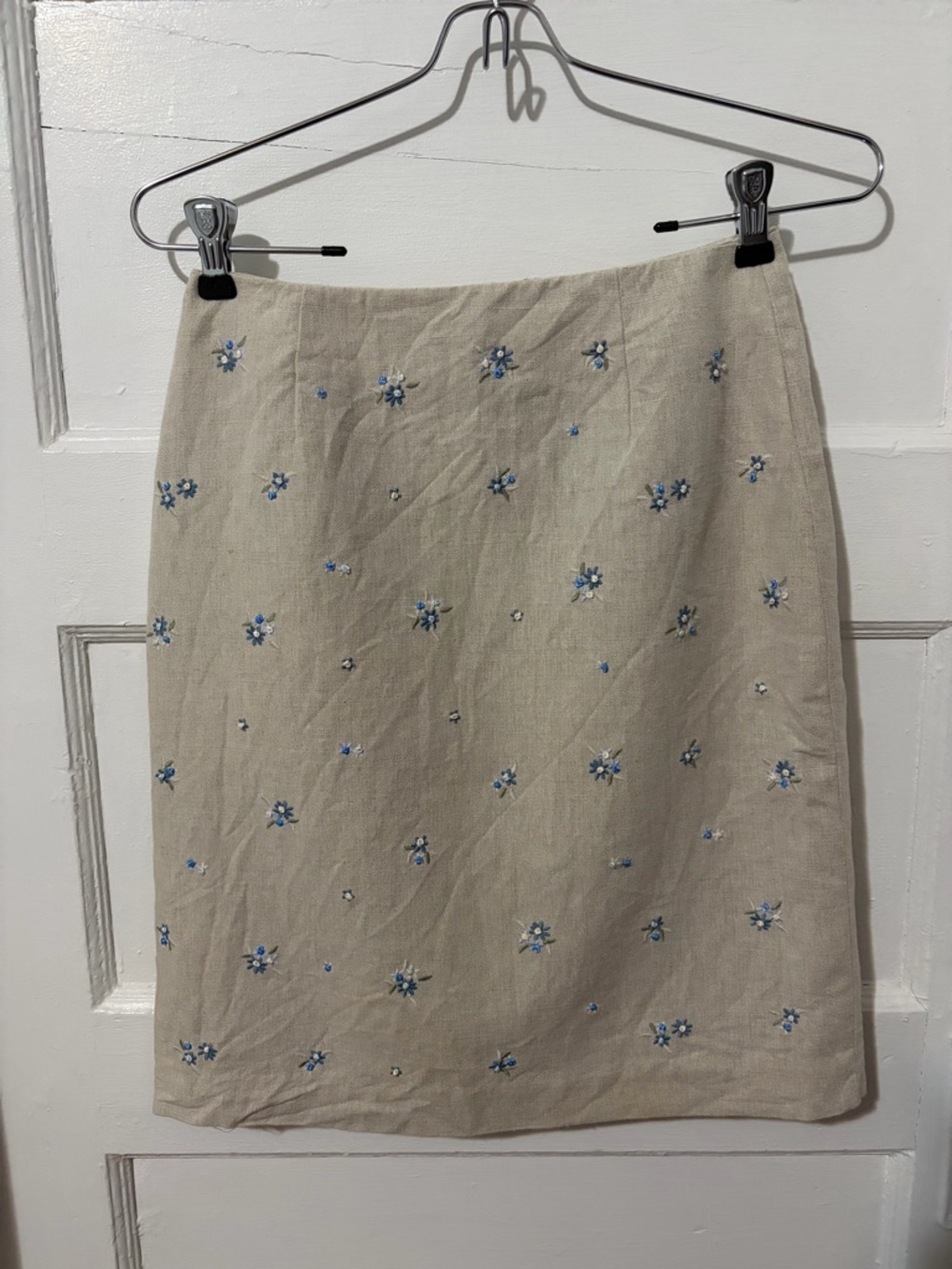 Talbots Beige Pencil Skirt with Blue Floral Embroidery